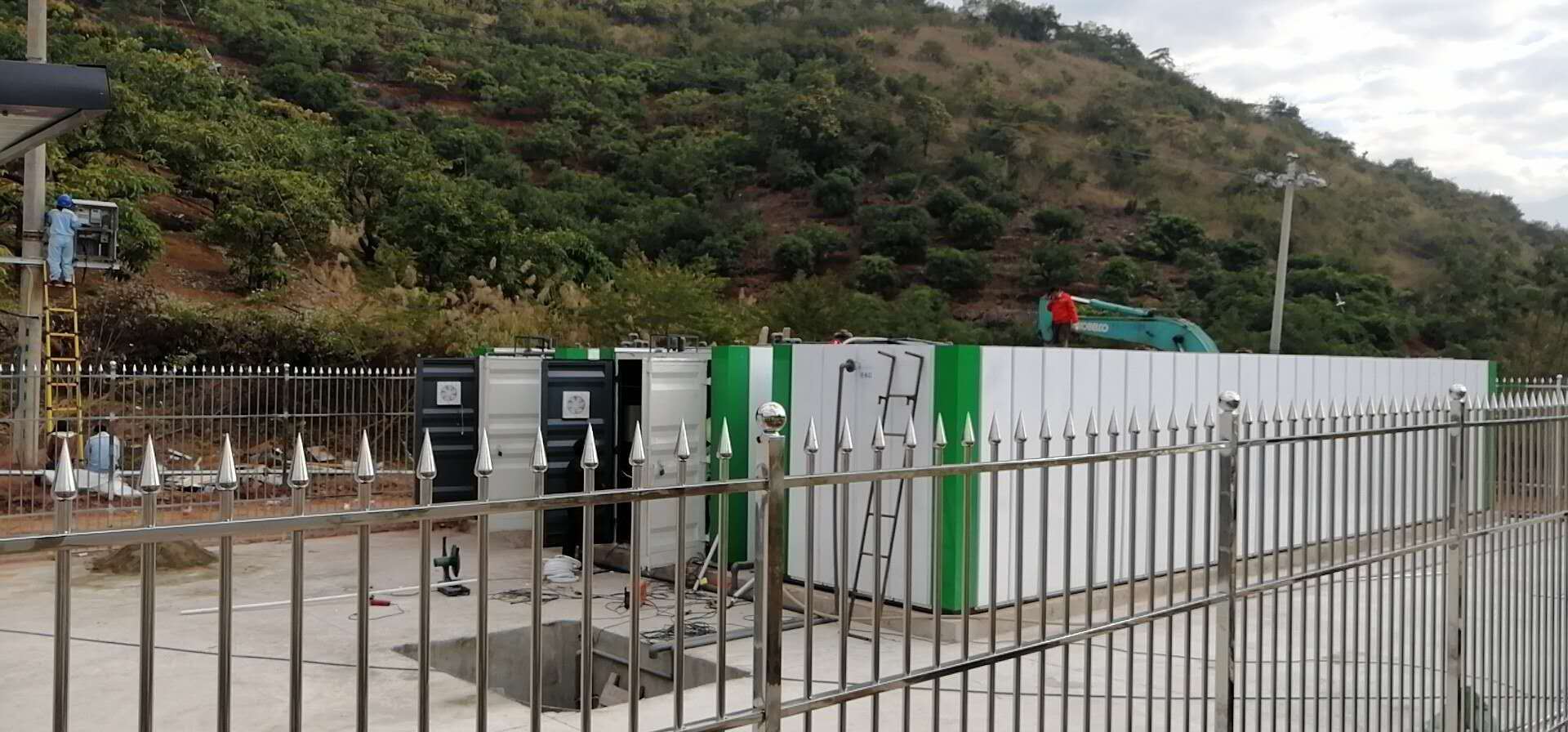 云南省玉溪市元江縣生活污水處理工程現(xiàn)場(圖2) 云南省玉溪市元江縣生活污水處理工程現(xiàn)場(圖2)