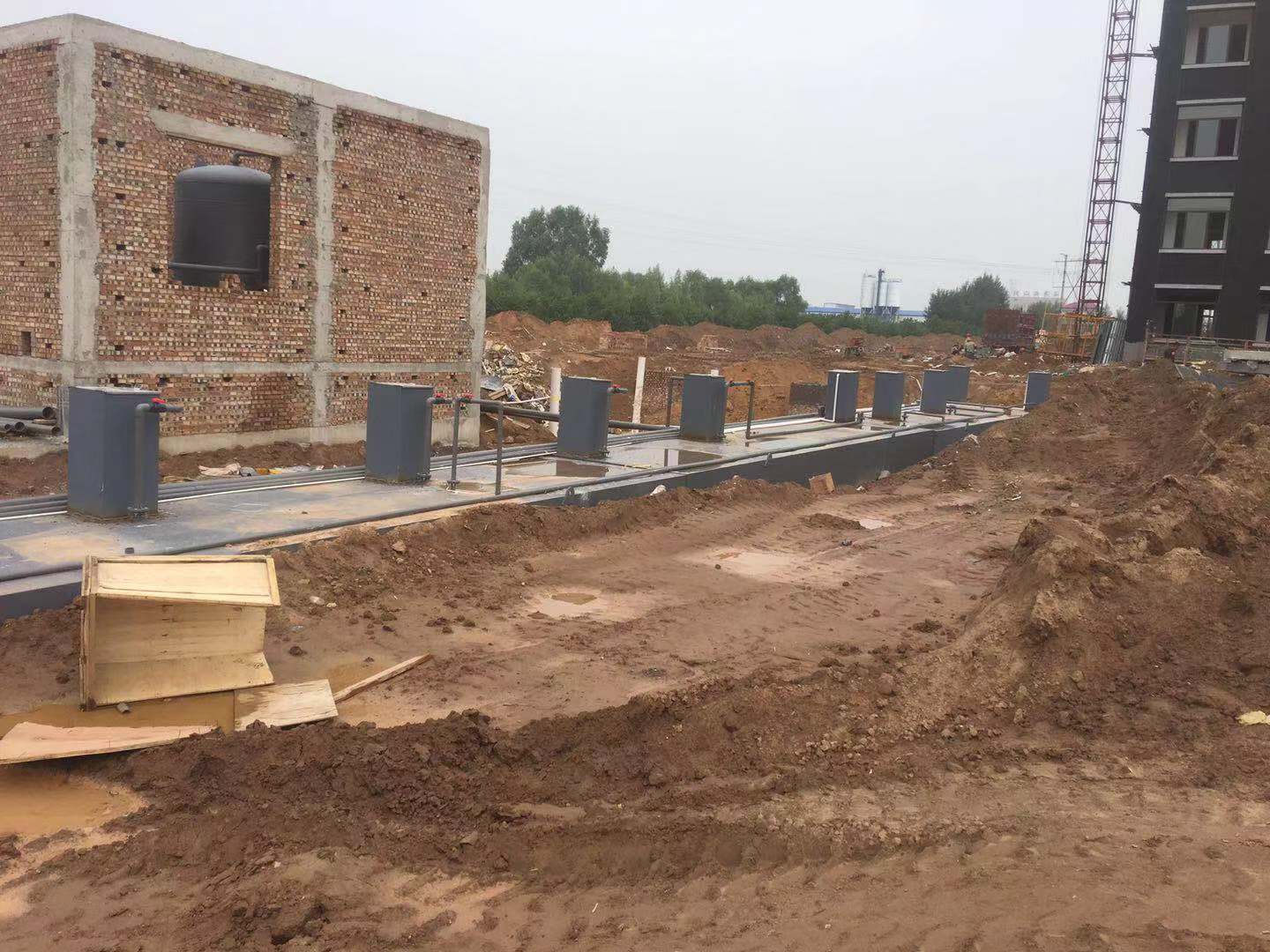 山西晉中地埋式一體化污水處理設(shè)備安裝(圖2) 山西晉中地埋式一體化污水處理設(shè)備安裝(圖2)